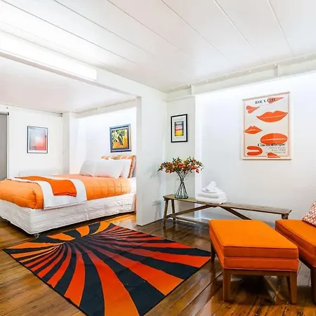 Spacious Room In Unique K Road- Shared Apartment